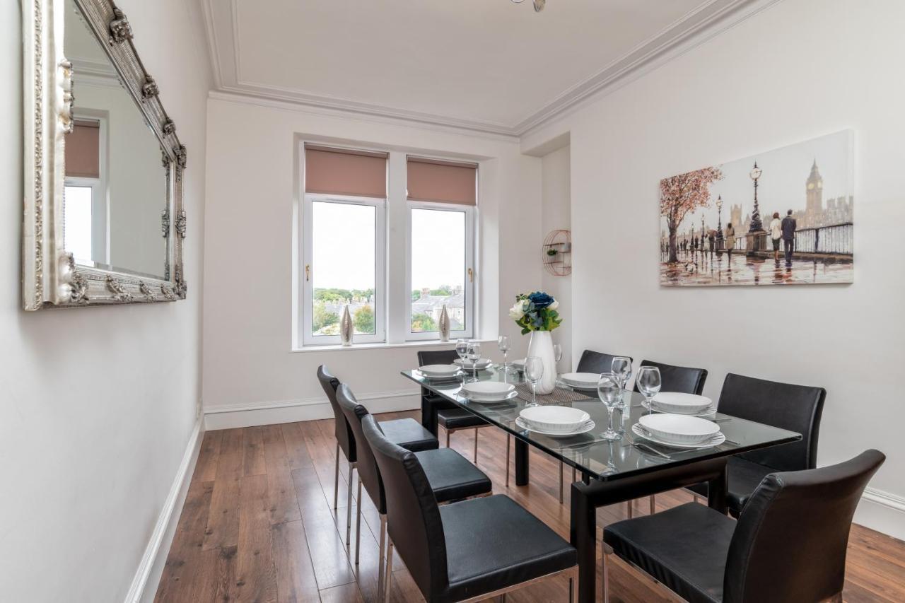 Spacious 5-bedroom Townhouse In The West-end * Aberdeen